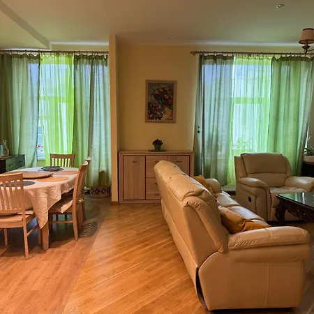 Cozy Ernesta 90m In The Centre - Three With Balcony * Рига
