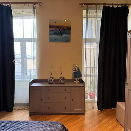 Apartament Ernesta Grand With Balcony 90m, Large Living With Kitchen, 2 Bedrooms Ryga