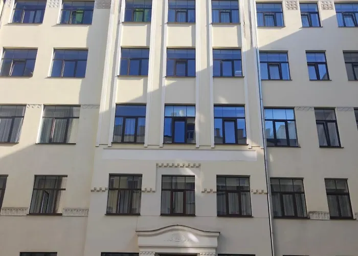 Cozy Ernesta 90m In The Centre - Three With Balcony * Riga