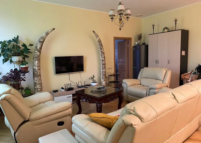 Cozy Ernesta 90m In The Centre - Three With Balcony Riga