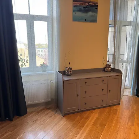 Centr Coazy 75M For 4 Persons With Balcony * Riga