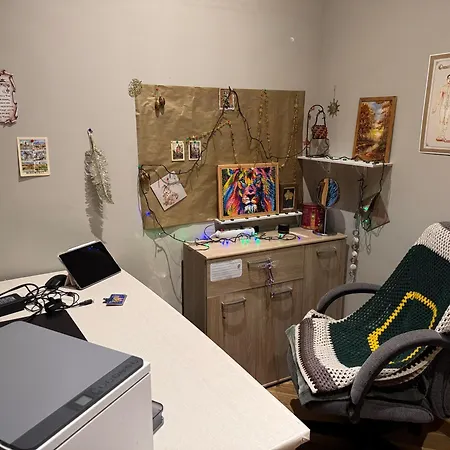 Cozy Ernesta 90m In The Centre - Three With Balcony Apartment