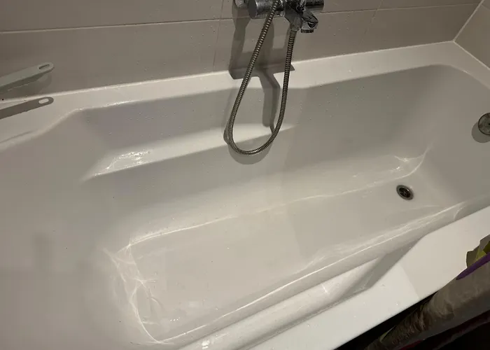 Cozy Ernesta 90m In The Centre - Three With Balcony