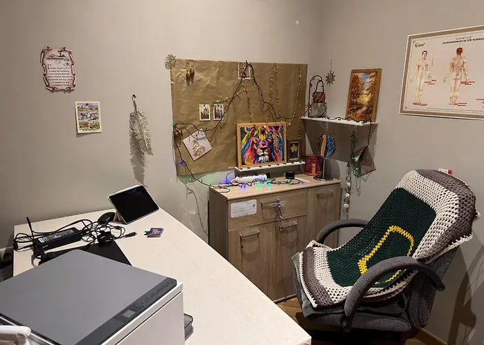 Cozy Ernesta 90m In The Centre - Three With Balcony Apartment