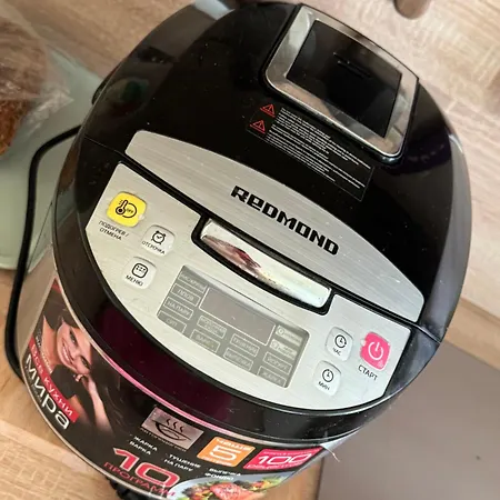 Cozy Ernesta 90m In The Centre - Three With Balcony