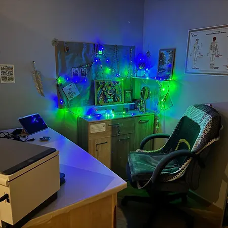 Cozy Ernesta 90m In The Centre - Three With Balcony Apartamento